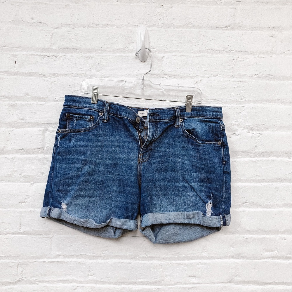 Gap Distressed Denim Shorts / 33/ 5in
